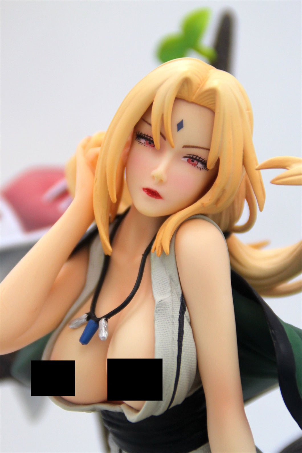 32CM Tsunade Sexy Action Naked Figure