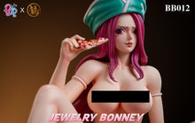 Load image into Gallery viewer, Jewerly Bonney Nude Figure / Statue
